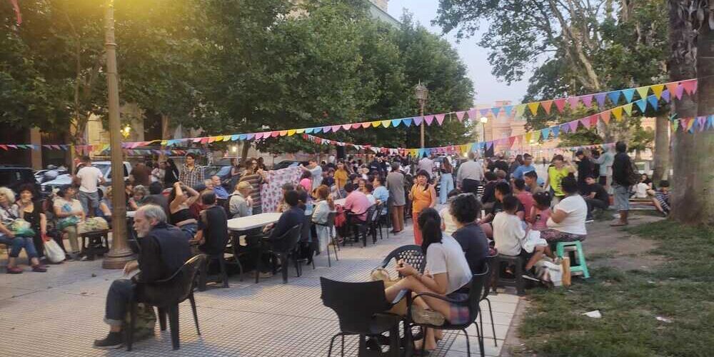 Cena de Fin de Año en Plaza de Mayo